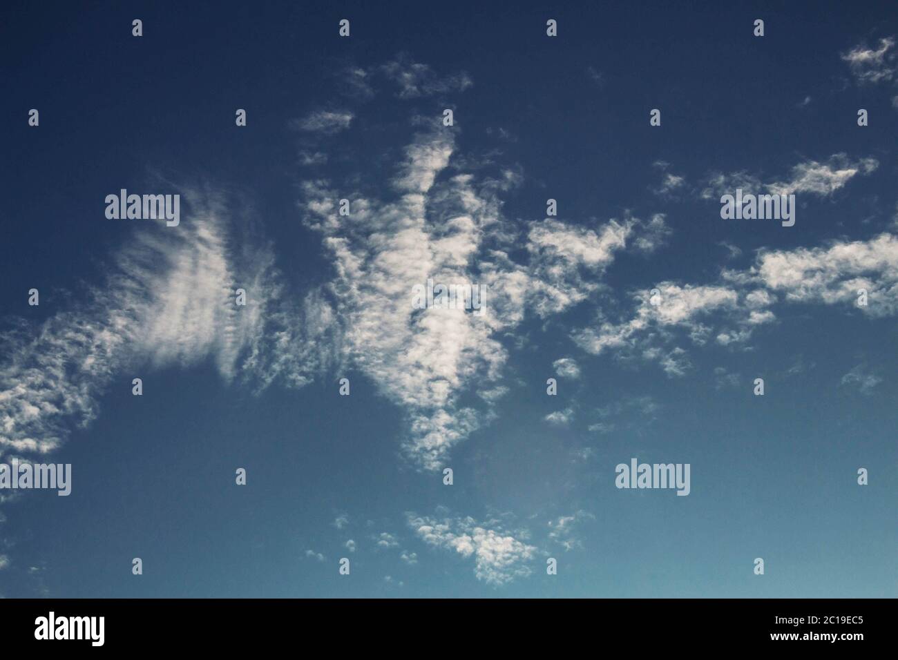 Nuvole con bella al cielo. Foto Stock