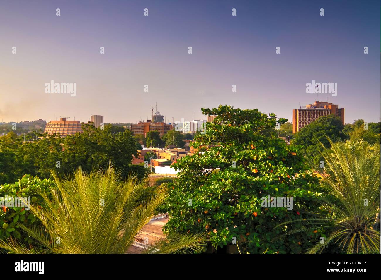 Vista aerea del fiume Niger a Niamey al tramonto Niger Foto Stock