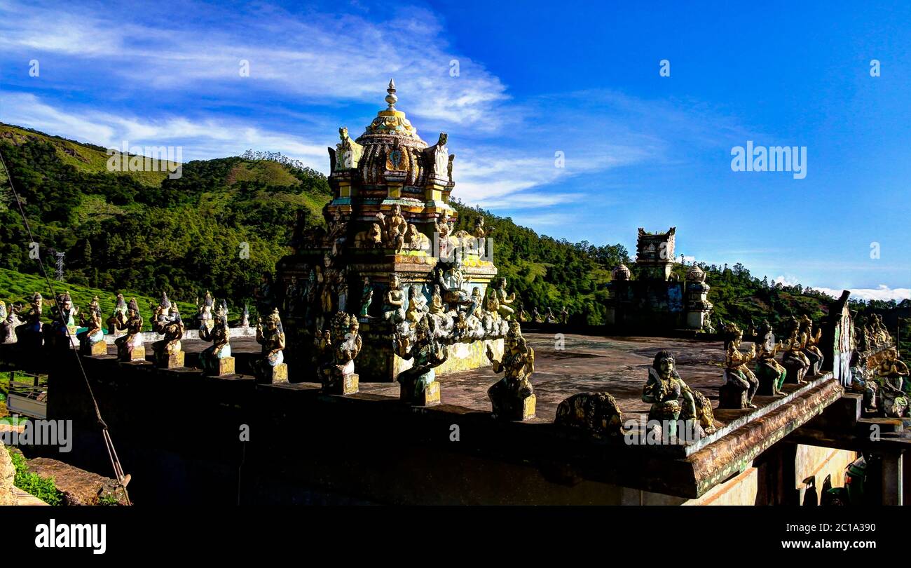 Vista panoramica del tempio di Seetha Amman Hinde, Nuwara Eliya, Sri Lanka Foto Stock