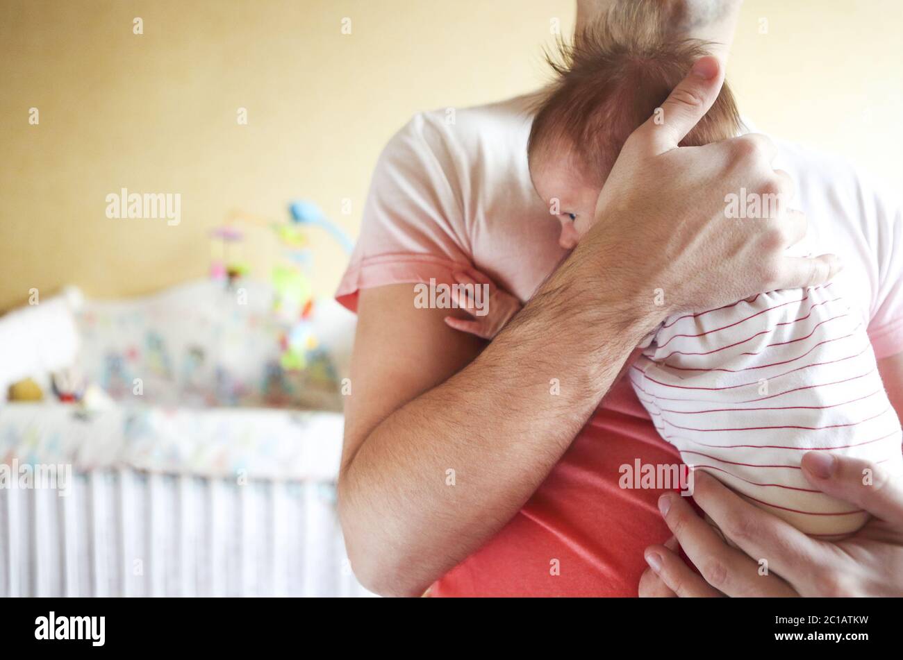 Il padre e il suo neonato figlia Foto Stock