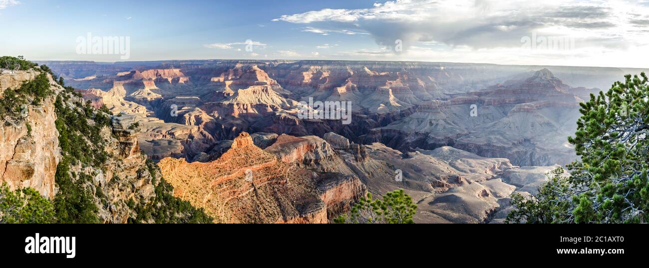 Panorama ad alta risoluzione del Grand Canyon all'alba Foto Stock
