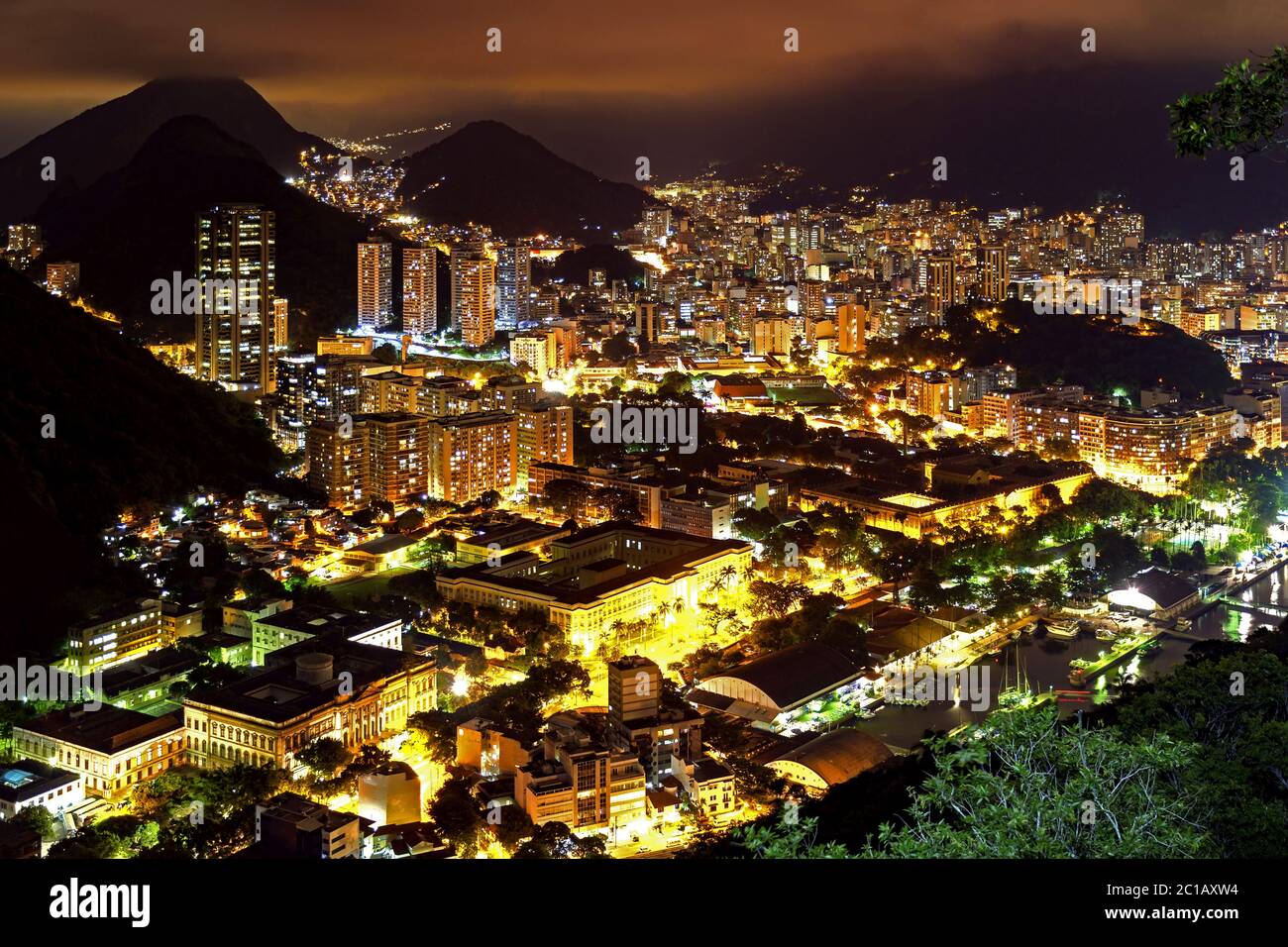 Vista notturna di Rio de Janeiro Foto Stock