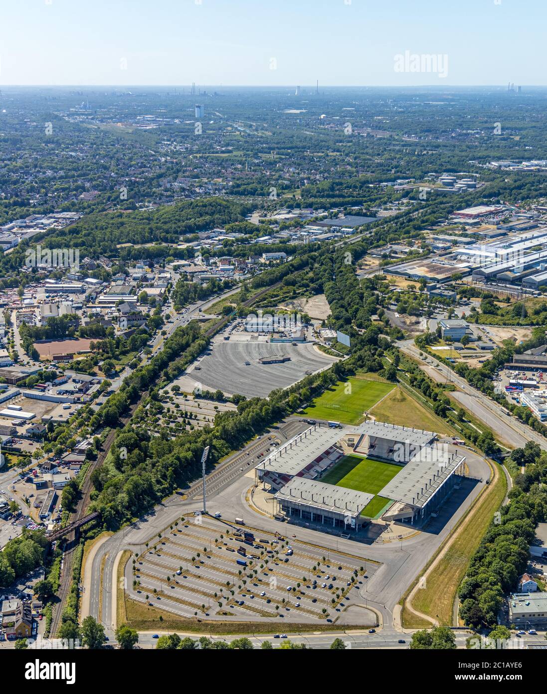 Fotografia aerea, Stadion Essen , stadio di calcio nel distretto di Essen di Bergeborbeck, Rot-Weiss Essen, Regionalliga West , SGS Essen , Frauen-Bun Foto Stock