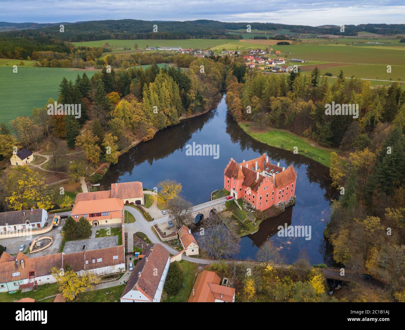 Castello Cervena Lhota in Repubblica Ceca - veduta aerea Foto Stock
