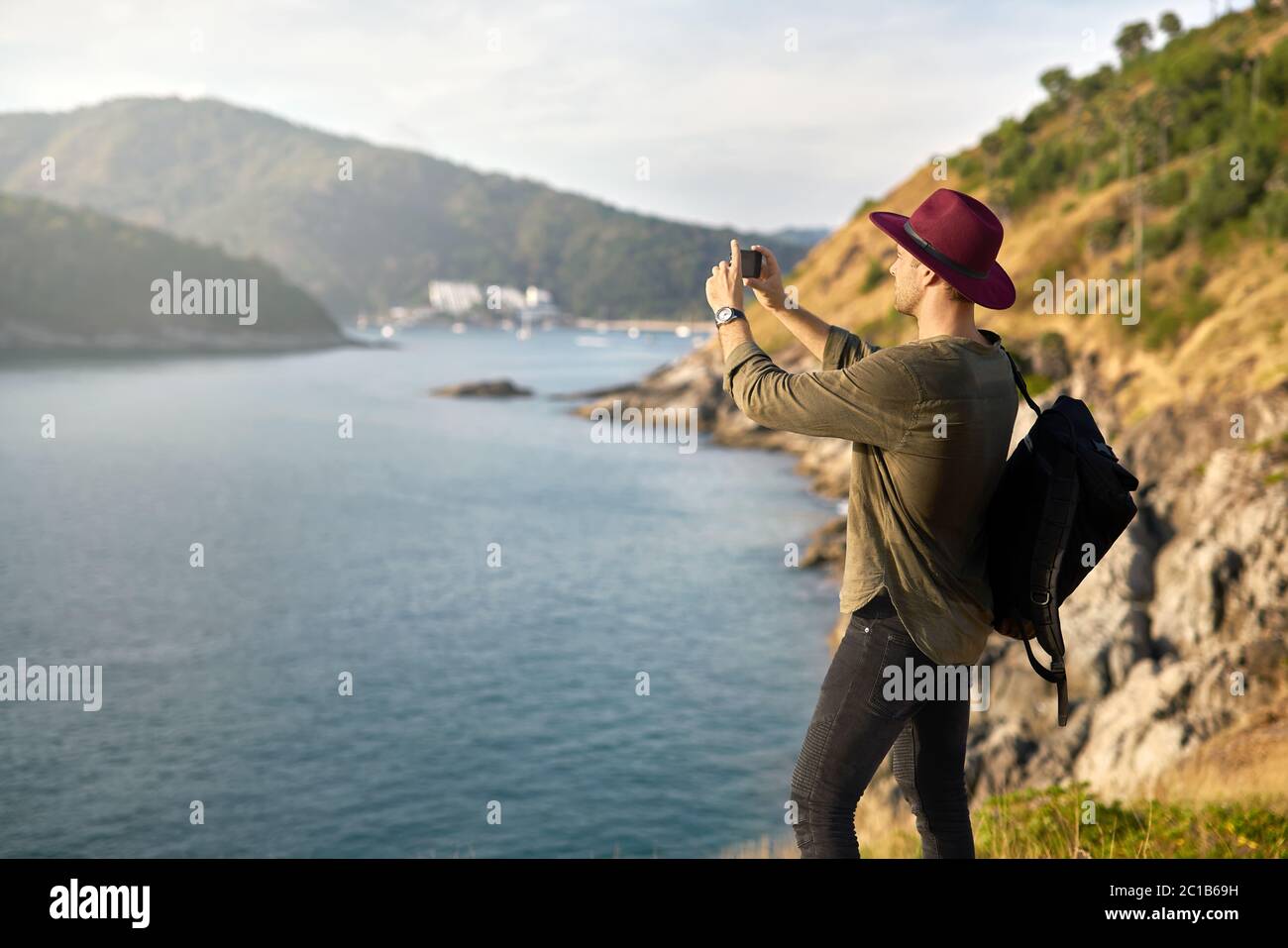 Traveler rendendo le foto all'aperto Foto Stock