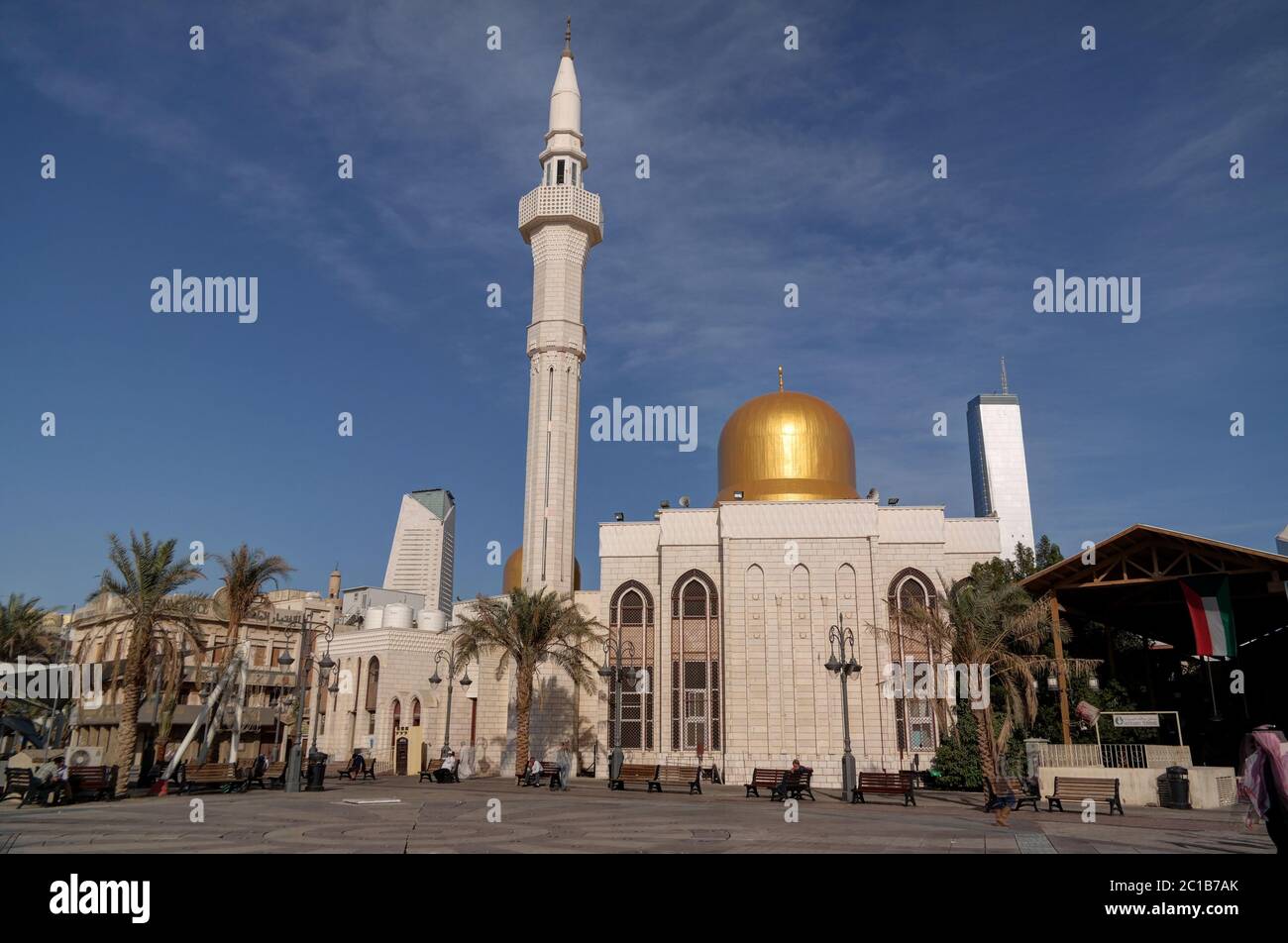 La vista esterna alla moschea di Mohammed bin Abdul Rahman a Kuwait città, Kuwait Foto Stock