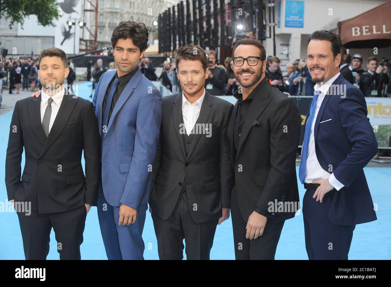 Jerry Ferrara, Adrian Grenier, Kevin Connolly, Jeremy Piven e Kevin Dillon partecipano alla prima europea di Entourage. © Paul Treadway Foto Stock