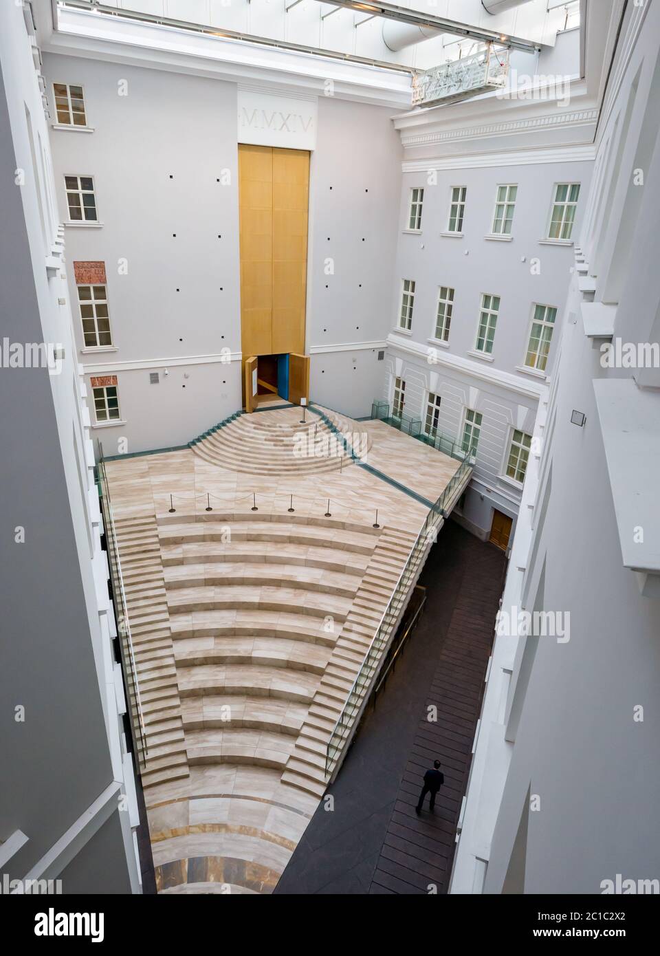 Nuova sala d'ingresso con soffitto in vetro, Museo dell'Hermitage, edificio del personale generale, San Pietroburgo, Russia Foto Stock