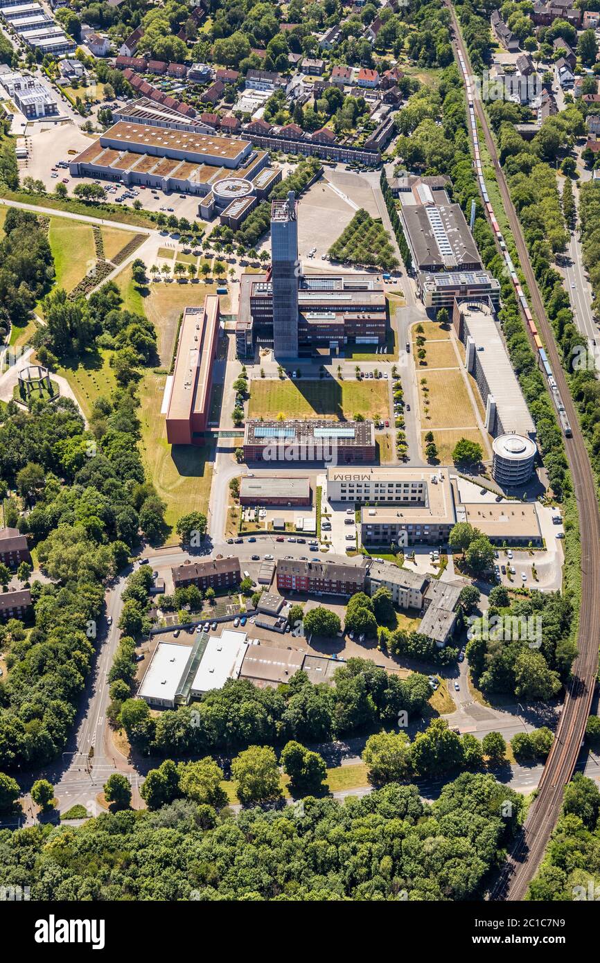 Fotografia aerea, ex Colliery di Nordstern, opere d'arte Ercole di Gelsenkirchen, Ercole, statua di Markus Lüpertz alla Torre Nordstern, Vivawest h Foto Stock