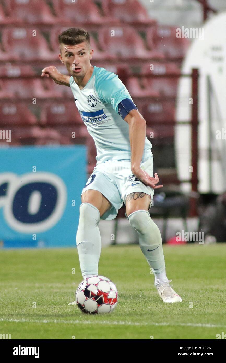 Florin Tanase, capitano della FCSB durante la partita tra cfr Cluj e FCSB nel play-off della prima Lega della Romania il 14 giugno 2020 a Cluj-Napoca, Romania. (Foto di Paul Ursachi/MB Media) Foto Stock