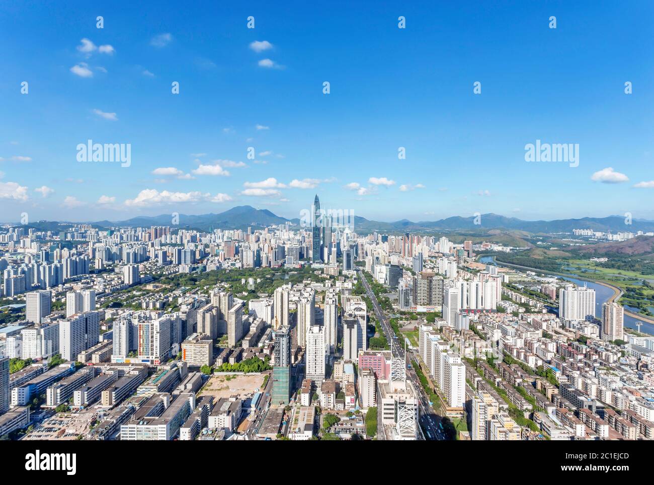 skyline della città moderna di shenzhen Foto Stock