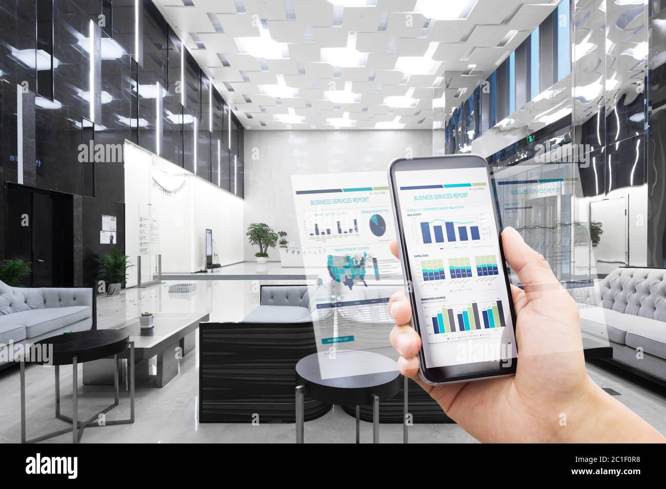 telefono cellulare con smart office Foto Stock