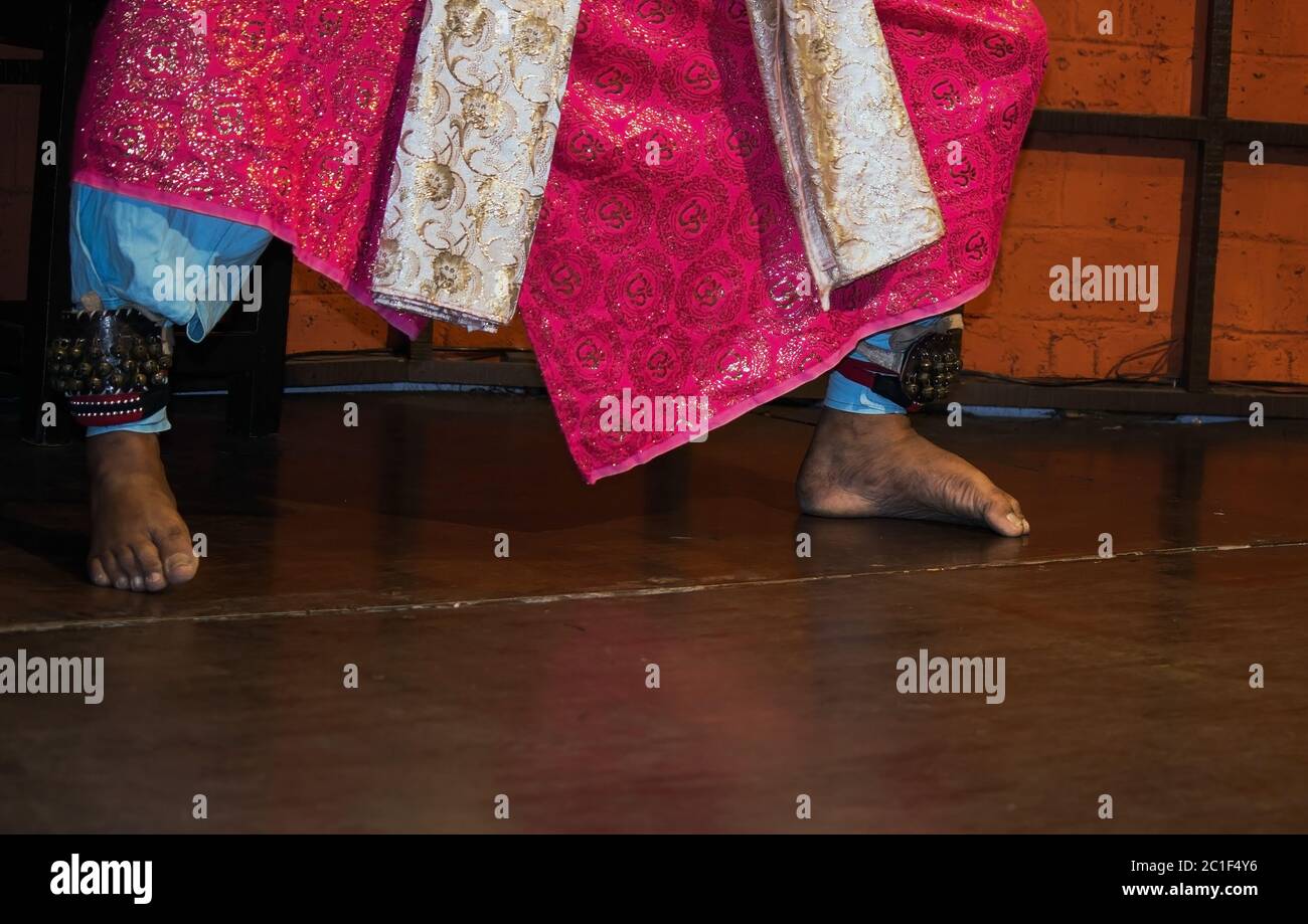 India dance feet immagini e fotografie stock ad alta risoluzione - Alamy