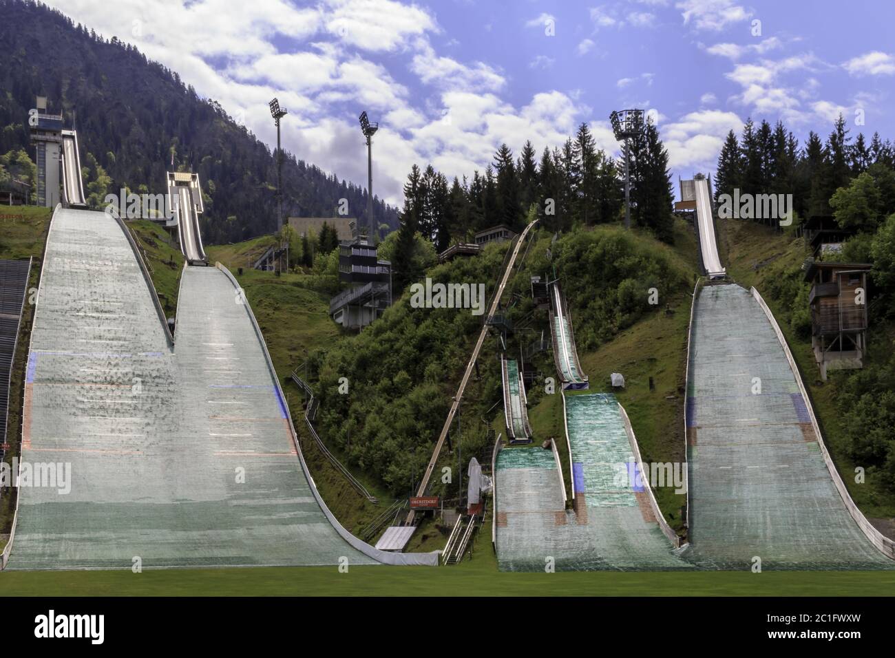 Sci salto colline Oberstdorf, Allgäu, Germania, Europa, maggio Foto Stock