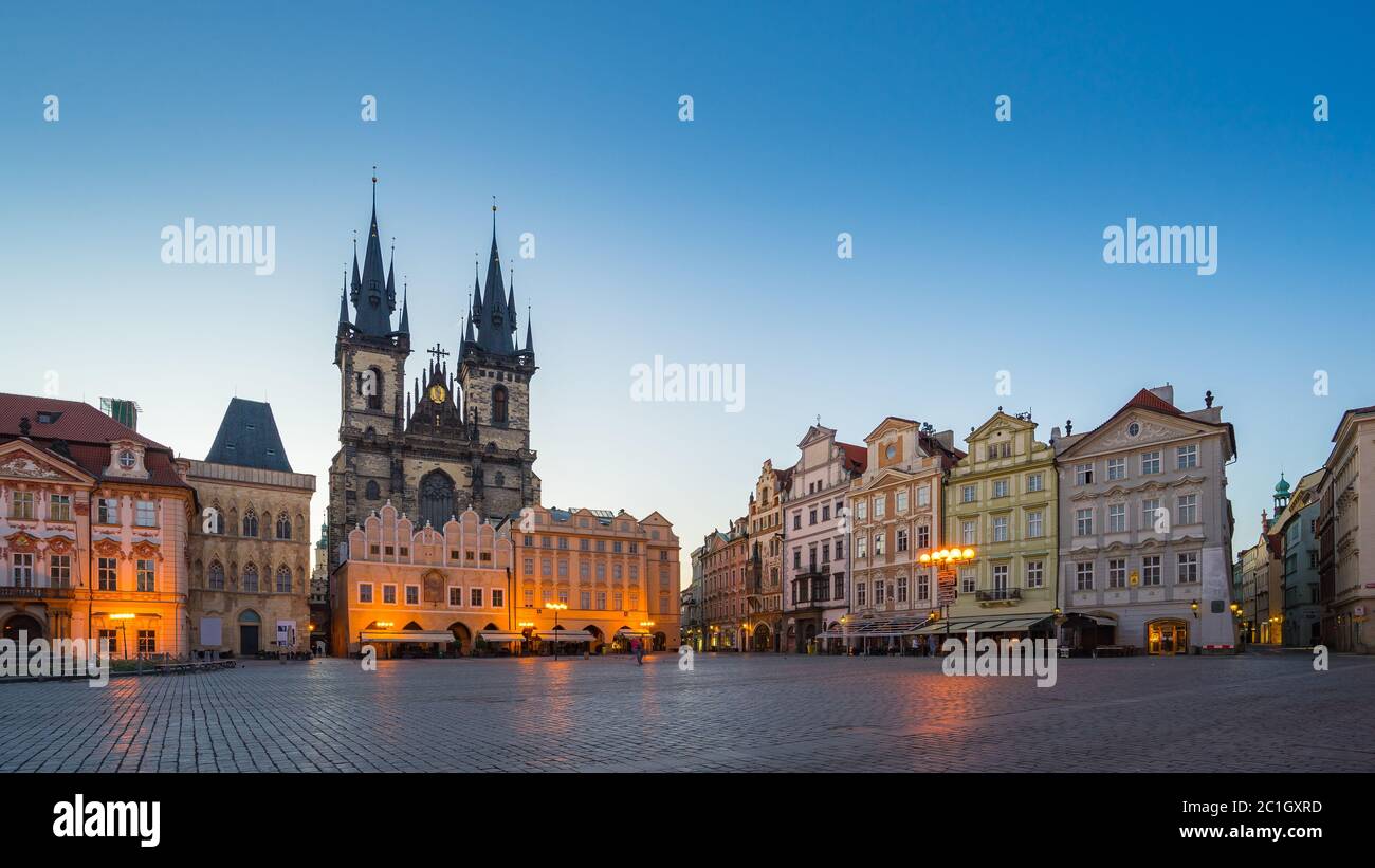 Piazza della città vecchia di Praga, Repubblica Ceca Foto Stock