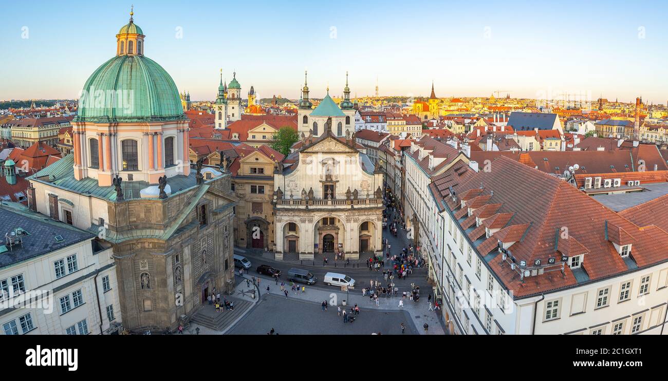 Vista panoramica della città vecchia di Praga, in ceco Foto Stock