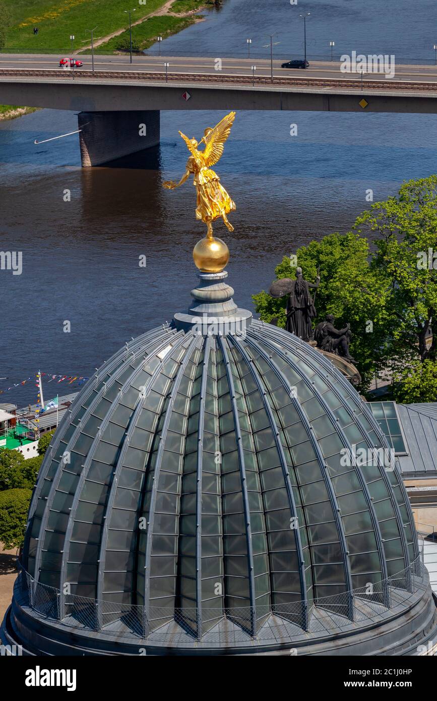 Cupola del tetto del Museo Albertinum di Dresda Foto Stock