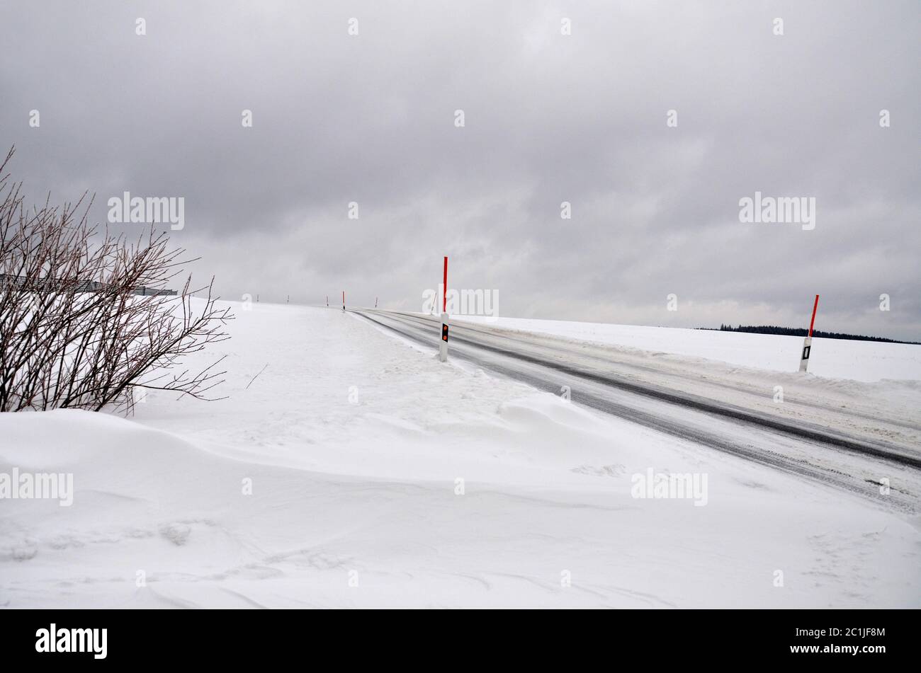 strada di inverno Foto Stock