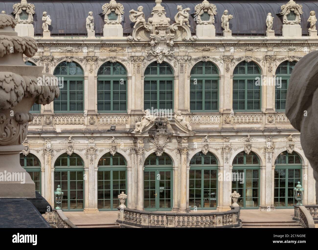 Facciata barocca, Palazzo Zwinger, Dresda, Germania Foto Stock