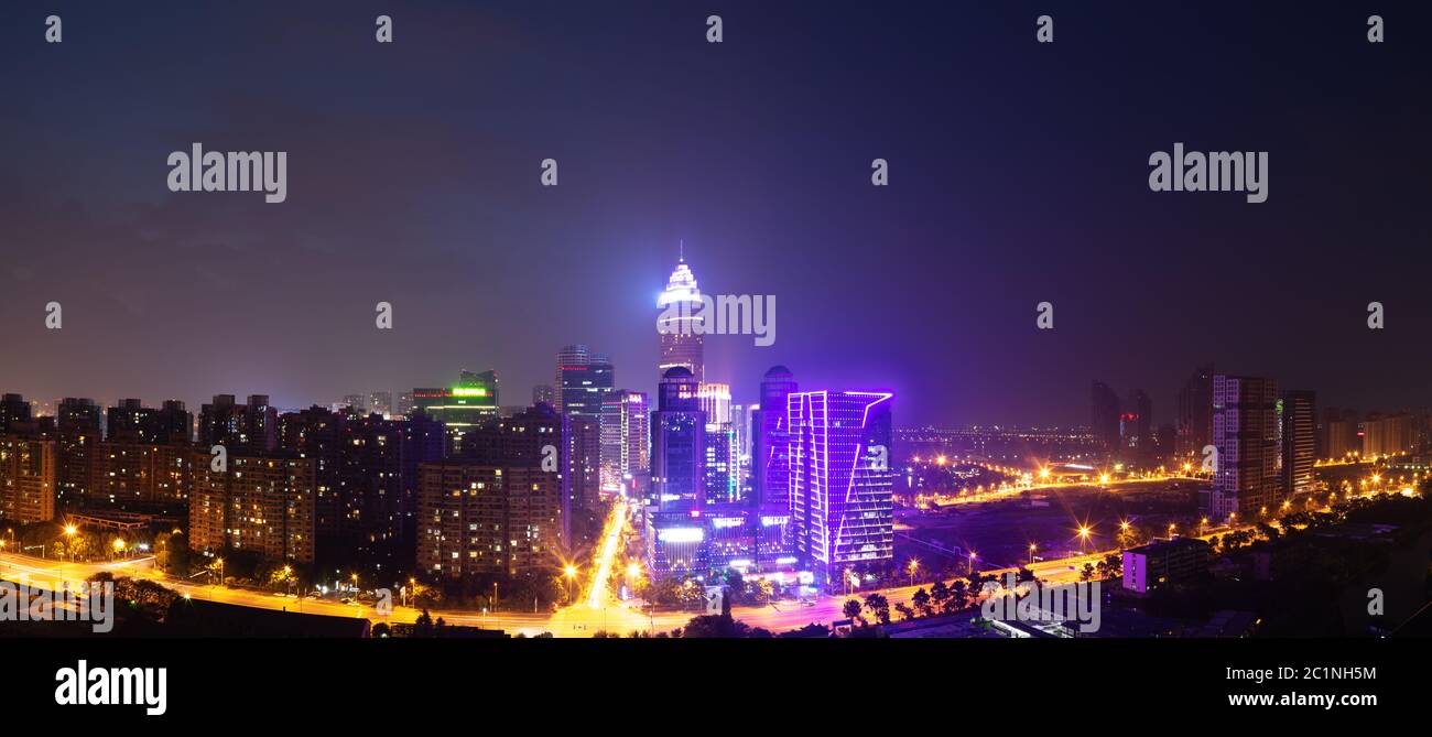 paesaggio urbano di shaoxing di notte Foto Stock