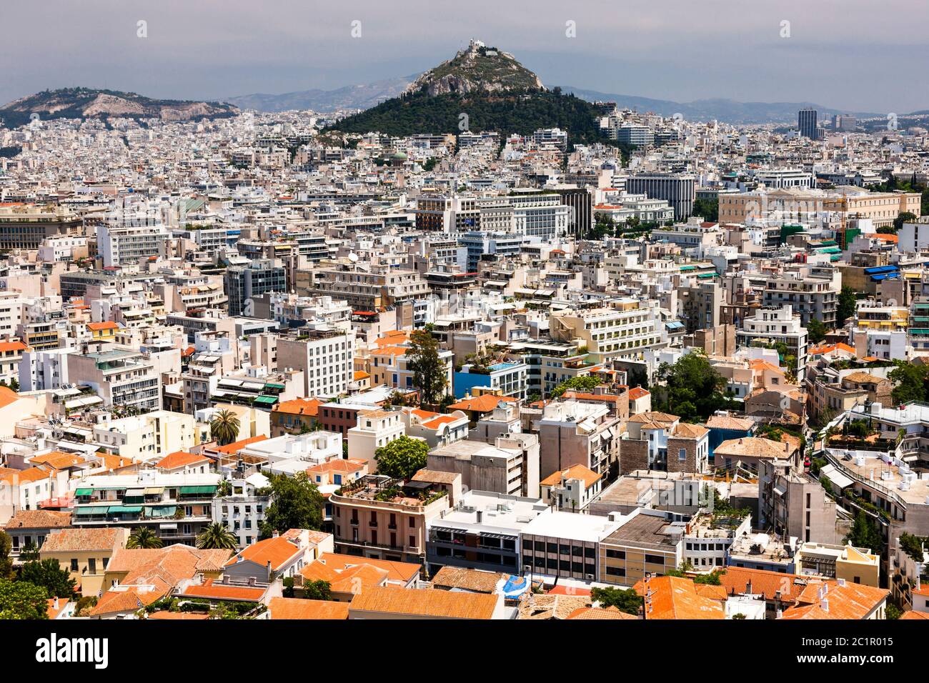 Paesaggio urbano e collina di Lycabettus, dall'Acropoli di Atene, Atene, Grecia, Europa Foto Stock