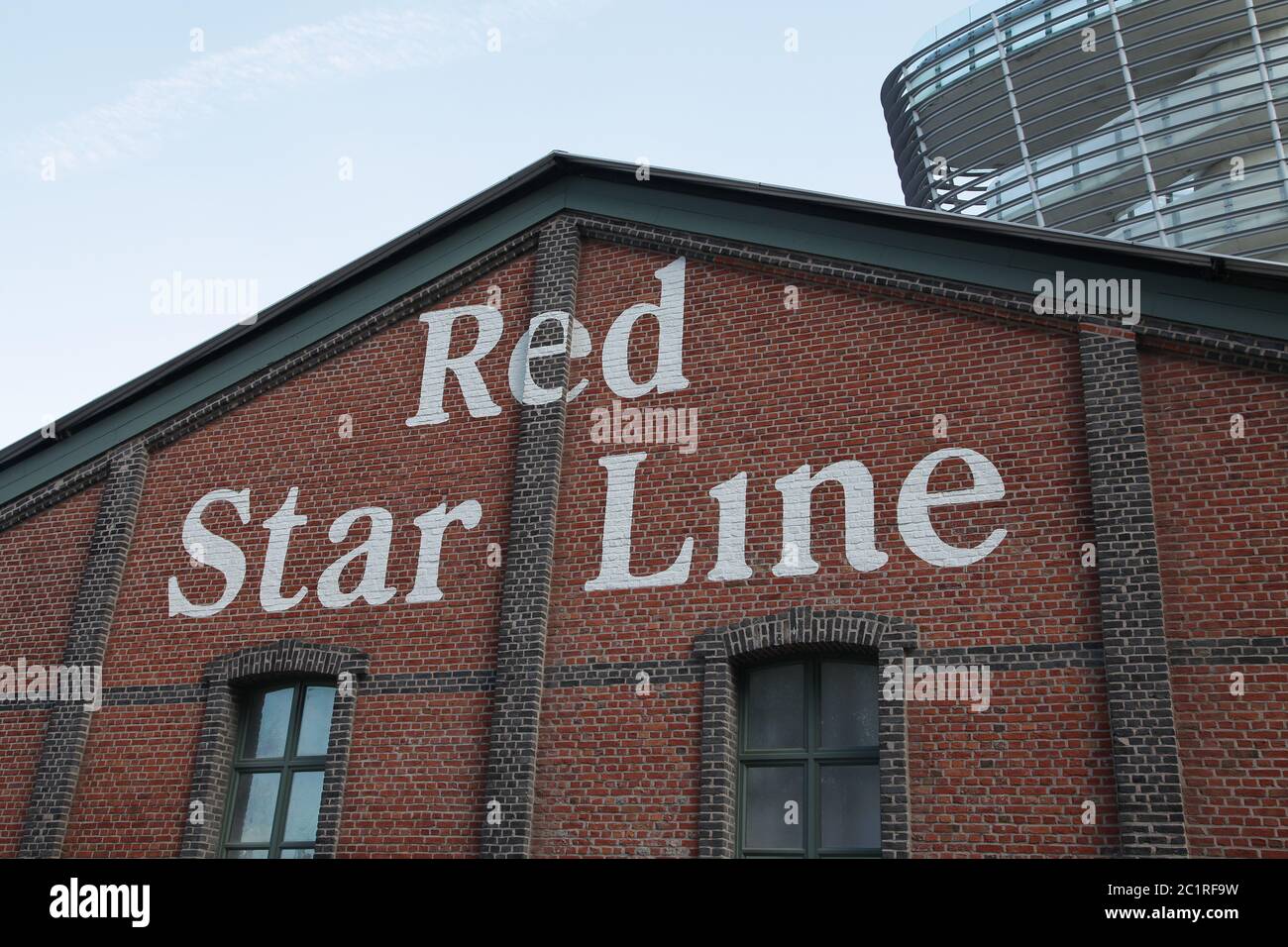 Red Star Line Museum ad Anversa. La linea di navigazione Red Star Line fondata nel 1871. Joint venture tra la International Navigation Company di Philadelphia, che gestiva anche la American Line, e la Société Anonyme de Navigation Belgo-Américaine di Anversa, Belgio. Foto Stock