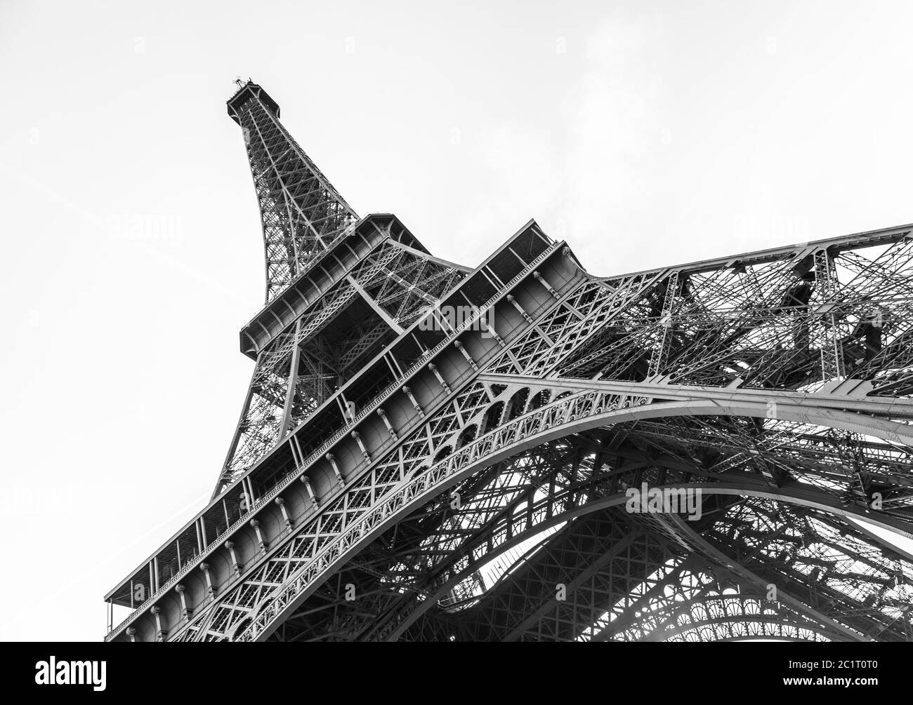 Una vista astratta dei dettagli della Torre Eiffel in bianco e nero, Parigi, Francia Foto Stock
