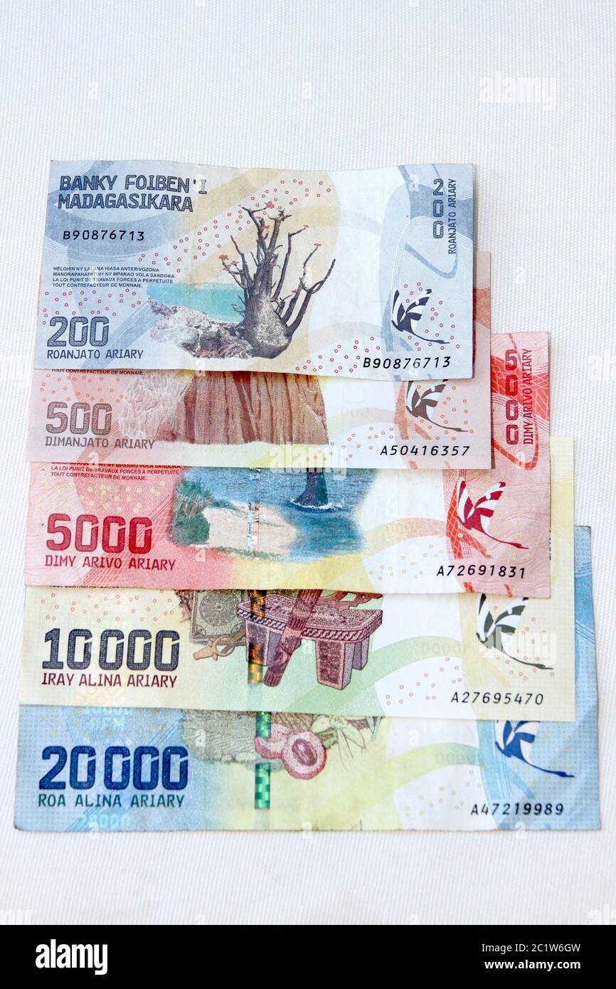 Banconote in valuta malgascia, 1 per ogni, 200 Ariarys, 500 Ariarys, 5000 Ariarys, 10000 Ariarys e 20000 Ariarys, intera gamma, Madagascar. Foto Stock