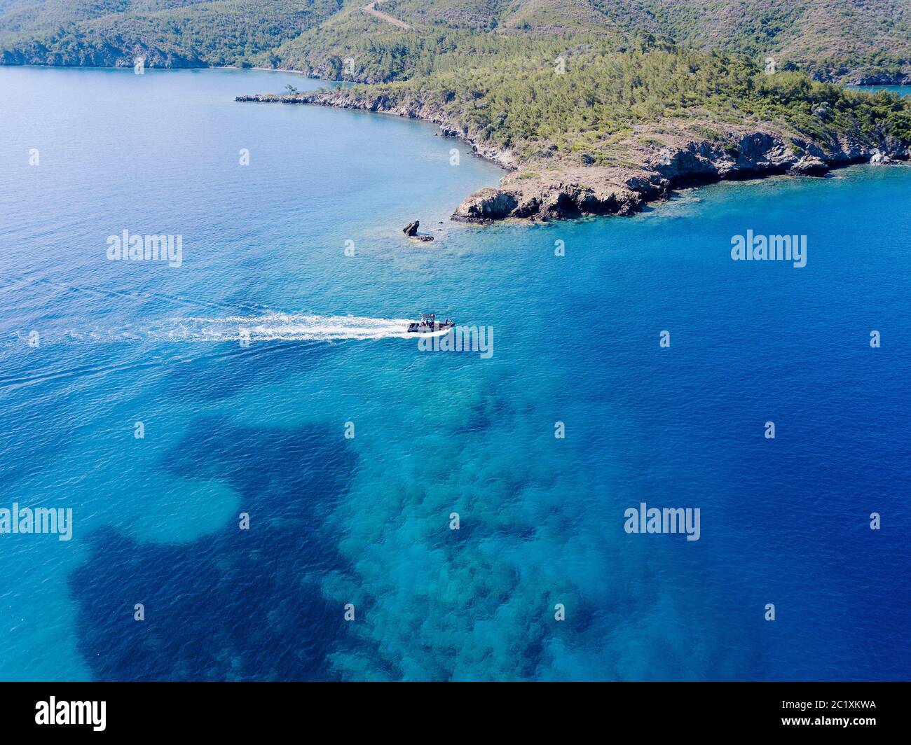 Vista aerea della scena costiera dalla Baia di Gokova Marina protetta Area Marmaris Turchia Foto Stock