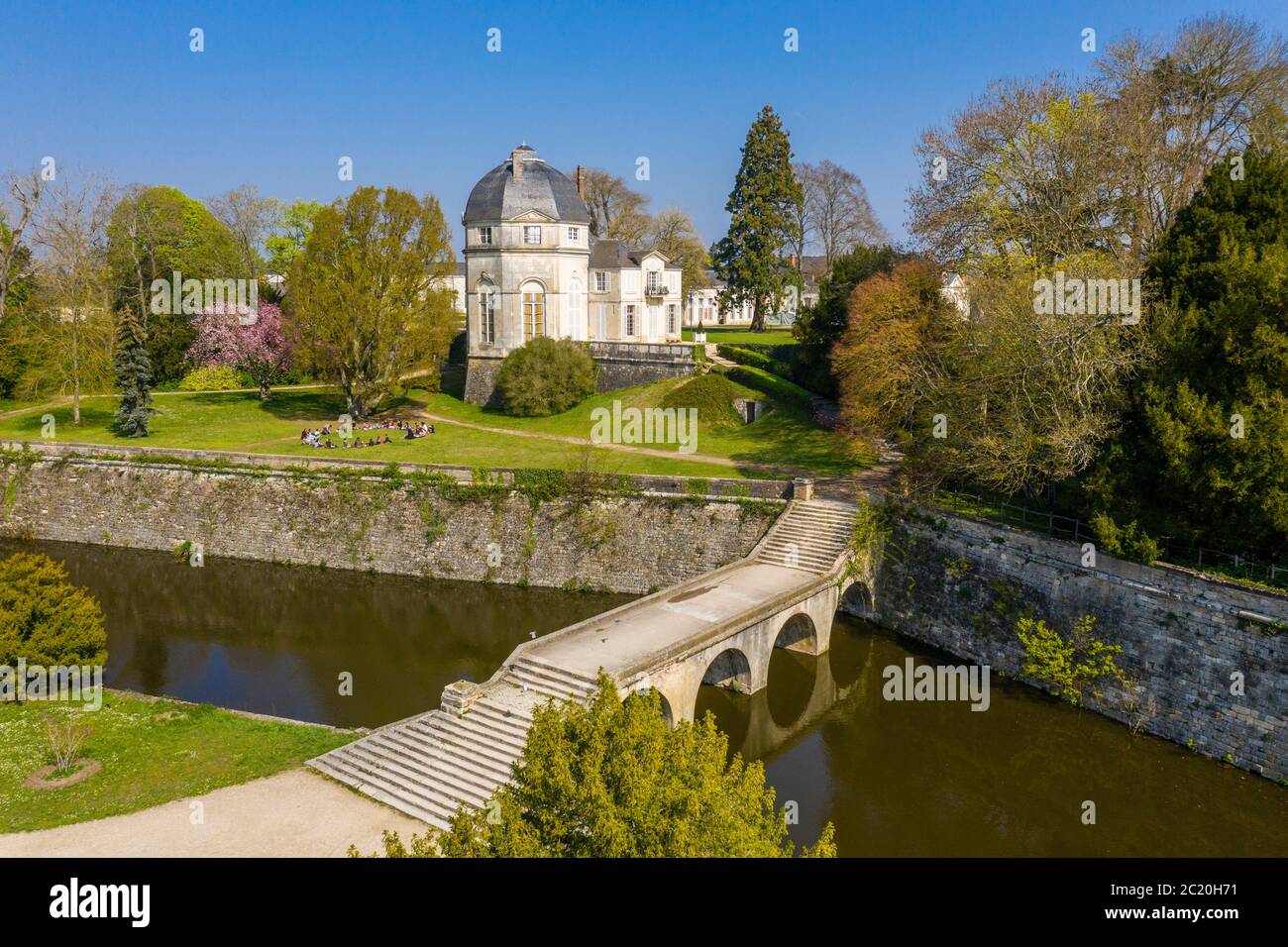 Francia, Loiret, Valle della Loira dichiarata Patrimonio Mondiale dall'UNESCO, Chateauneuf sur Loire, parco dipartimentale del Chateau de Chateauneuf sur Loire, vie Foto Stock