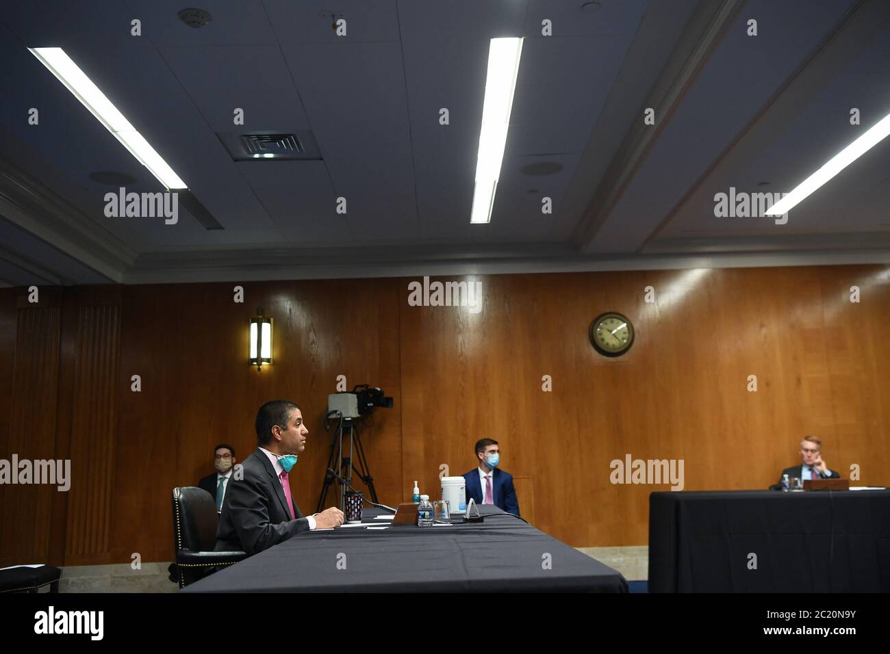 Washington, Stati Uniti. 16 Giugno 2020. Il presidente della FCC, Ajit Pai, testimonia durante un'audizione della sottocommissione per le Stanziamenti del Senato a Capitol Hill, martedì 16 giugno 2020 a Washington, DC. Le audizioni si concentrano sulla supervisione del programma delle aste per lo spettro della Commissione federale delle comunicazioni per l'esercizio 2021. Foto in piscina di toni Sandys/UPI Credit: UPI/Alamy Live News Foto Stock