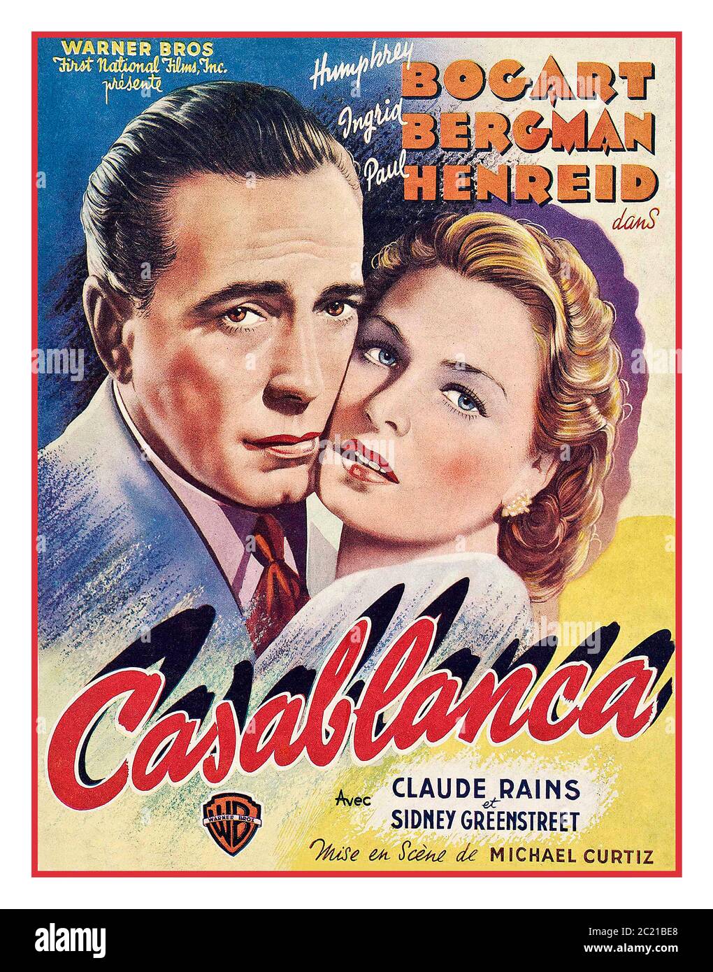 Casablanca 1940's Vintage Film Film Poster Casablanca un film di dramma romantico americano del 1942 diretto da Michael Curtiz. Il film è stato protagonista di Humphrey Bogart, Ingrid Bergman e Paul Henreid; è inoltre caratterizzato da Claude Rains, Conrad Veidt, Sydney Greenstreet, Peter Lorre e Dooley Wilson. Stabilito durante la seconda guerra mondiale, si concentra su un americano espatriato che deve scegliere tra il suo amore per una donna e aiutare lei e suo marito, un leader Della Resistenza ceca, fuga dalla città di Casablanca controllata da Vichy per continuare la sua lotta contro i nazisti Foto Stock