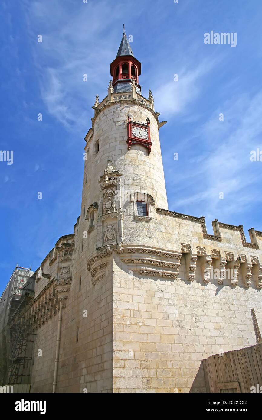 Torre dell'orologio sul municipio nella zona del centro storico di la Rochelle, Charente Maritime, Francia. Foto Stock