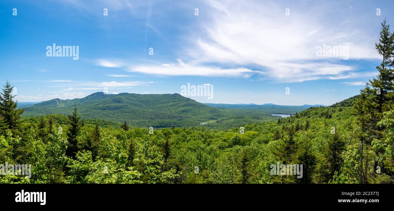 Splendido panorama del parco nazionale di mont-Orford, in estate Foto Stock