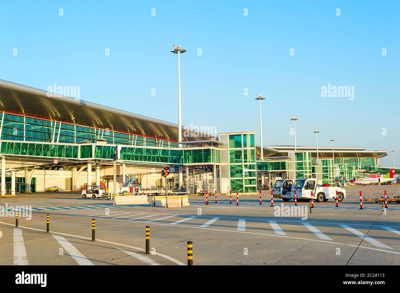 Aerei, auto di servizio, aeroporto di Porto Foto Stock