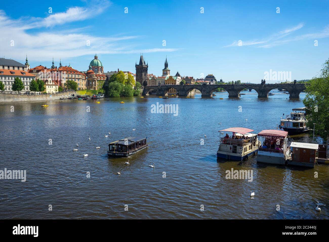 Praga con vista sul Ponte Carlo a Praga, Repubblica Ceca Foto Stock