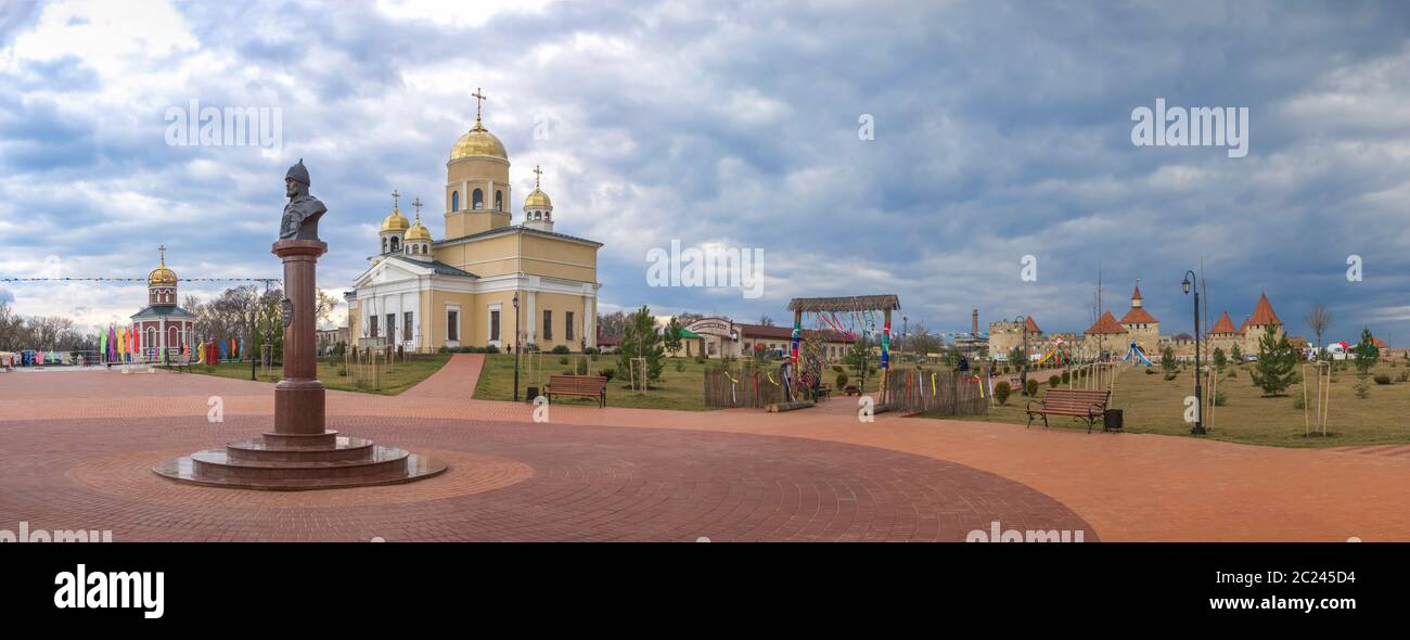 Bender, Moldavia - 03.10.2019. Alexander Nevsky Park sul territorio dello storico complesso architettonico dell'antica cittadella ottomana in Bender, Foto Stock