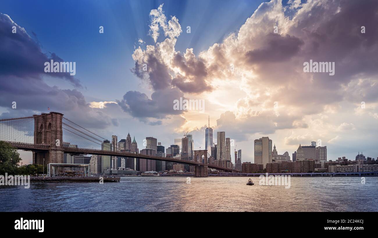 vista panoramica a manhattan al tramonto Foto Stock