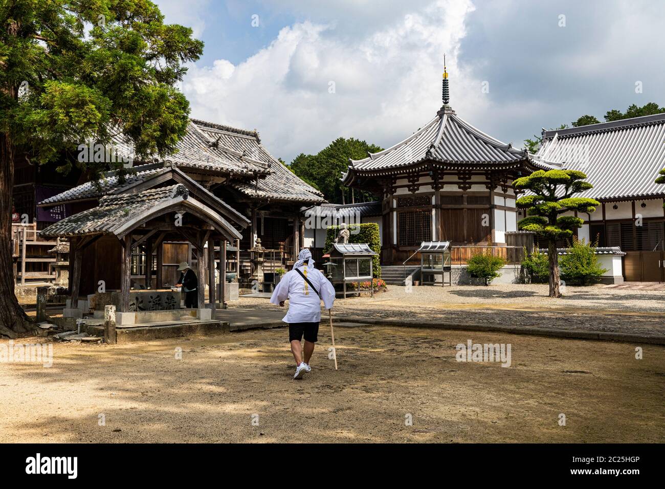 Il Tempio di Jizoji fu fondato dallo stesso Kobo Daishi, che scolpì una piccola immagine jizo ancora trovata al tempio. La maggior parte degli edifici risalgono al primo Foto Stock