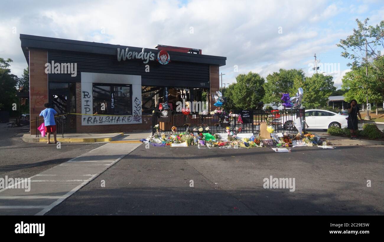Atlanta, George Wendy's dove Rayshard Brooks è stato ucciso dalla polizia di Atlanta Foto Stock