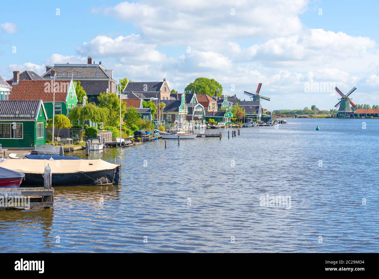 Una vista sul Gortersoek di Zaandijk vicino Zaandam nei Paesi Bassi Foto Stock