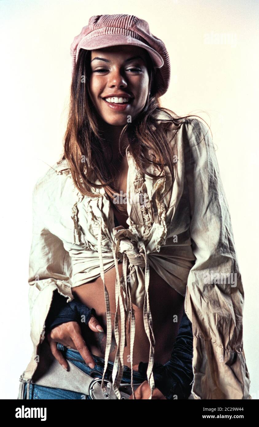 Pahl, Germania. 24 Agosto 2002. ESCLUSIVO - 24.08.2002, Pahlen, Fernanda Brandão Gonçalves da Silva alias Laava - Backstage foto sparare al Pahlezzo di Pahlen. | utilizzo in tutto il mondo credito: dpa/Alamy Live News Foto Stock