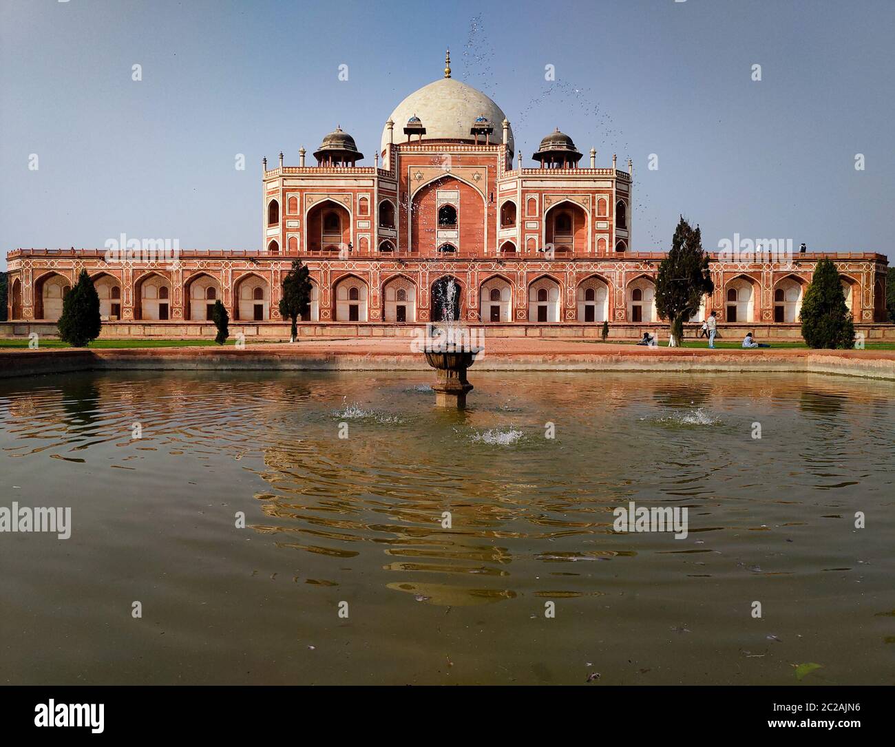 Editoriale datato:11 febbraio 2020 luogo: Delhi India.A vista panoramica frontale della Tomba di Humayun Foto Stock