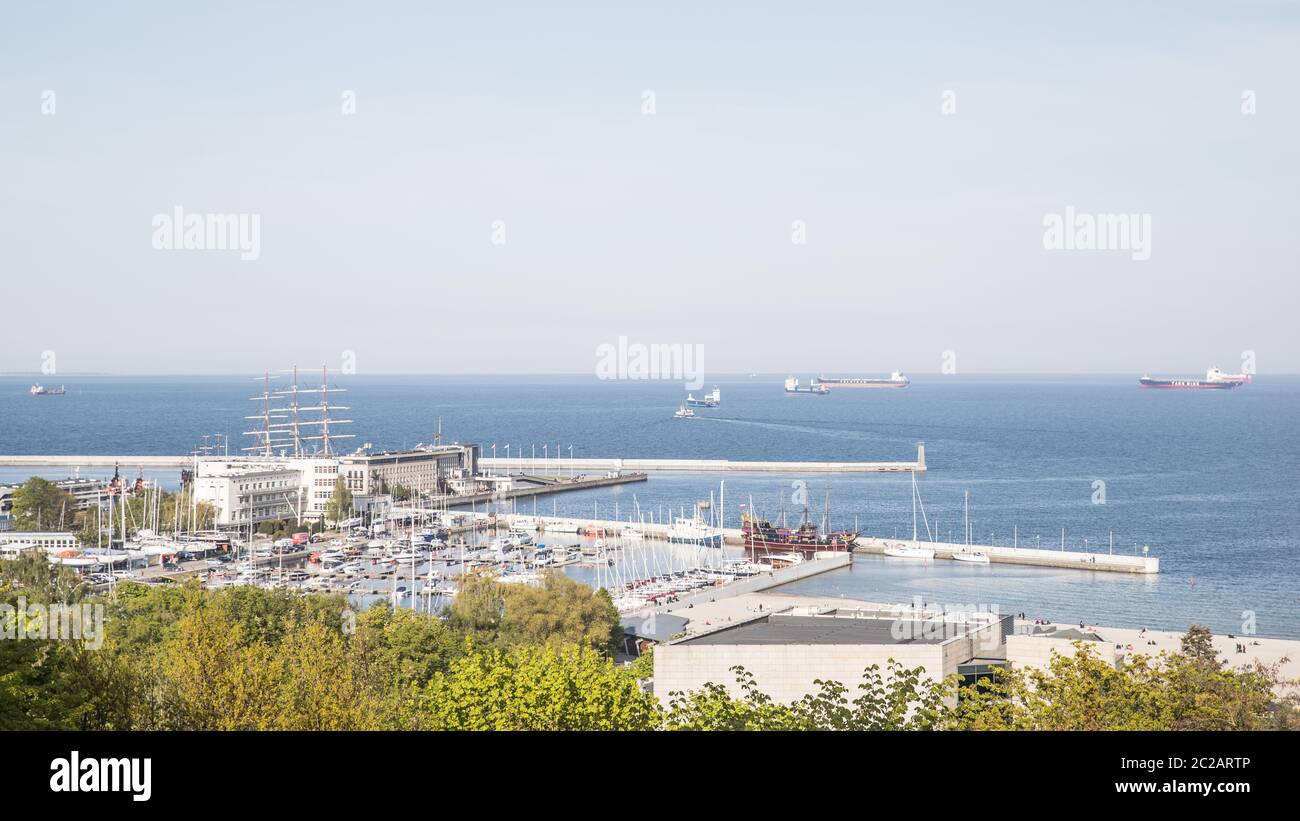 Gdynia, Polonia 09 maggio 2020, vista di Kamienna Góra, torri di mare Foto Stock