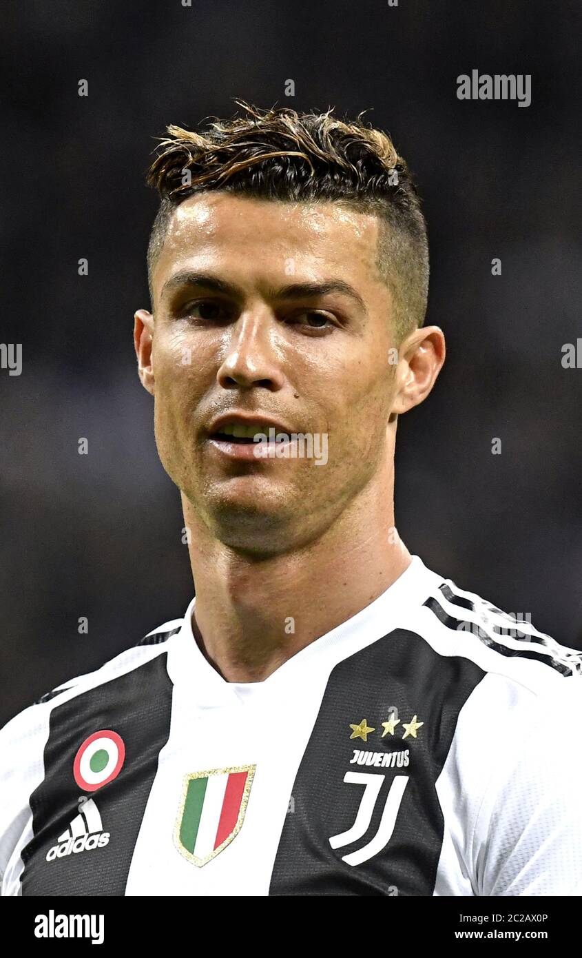La stella portoghese del calcio Cristiano Ronaldo, della Juventus F.C., allo stadio di calcio san siro, a Milano. Foto Stock