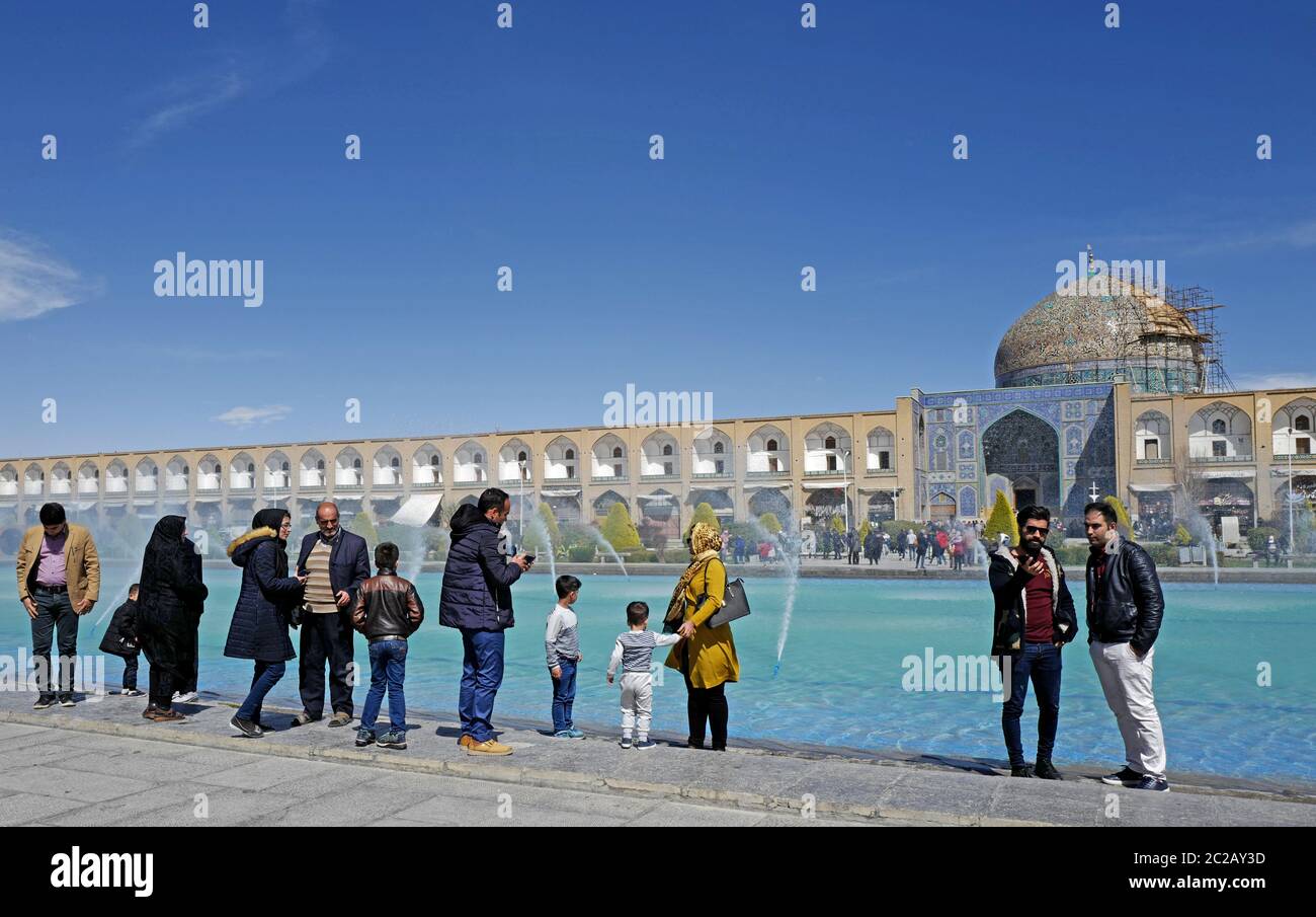 Vista panoramica di Piazza Naqsh-e Jahan, con la sua fontana Garden.Palace, a Esfahan, Iran Foto Stock