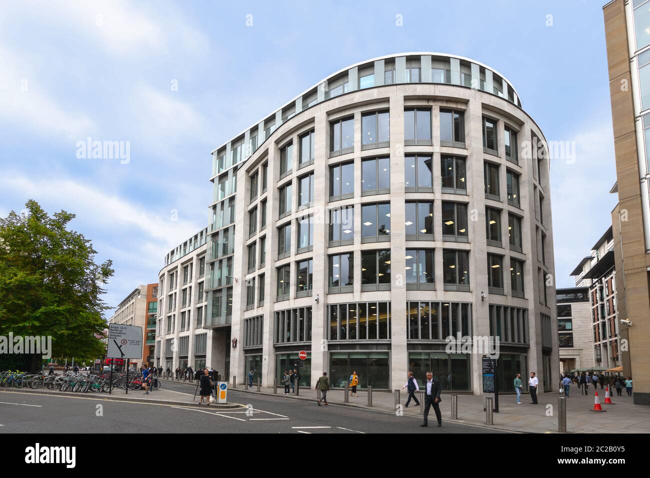 Ingresso di Newgate Street al London Stock Exchange Group Building (LSE) nella città di Londra in Inghilterra, Regno Unito. Foto Stock