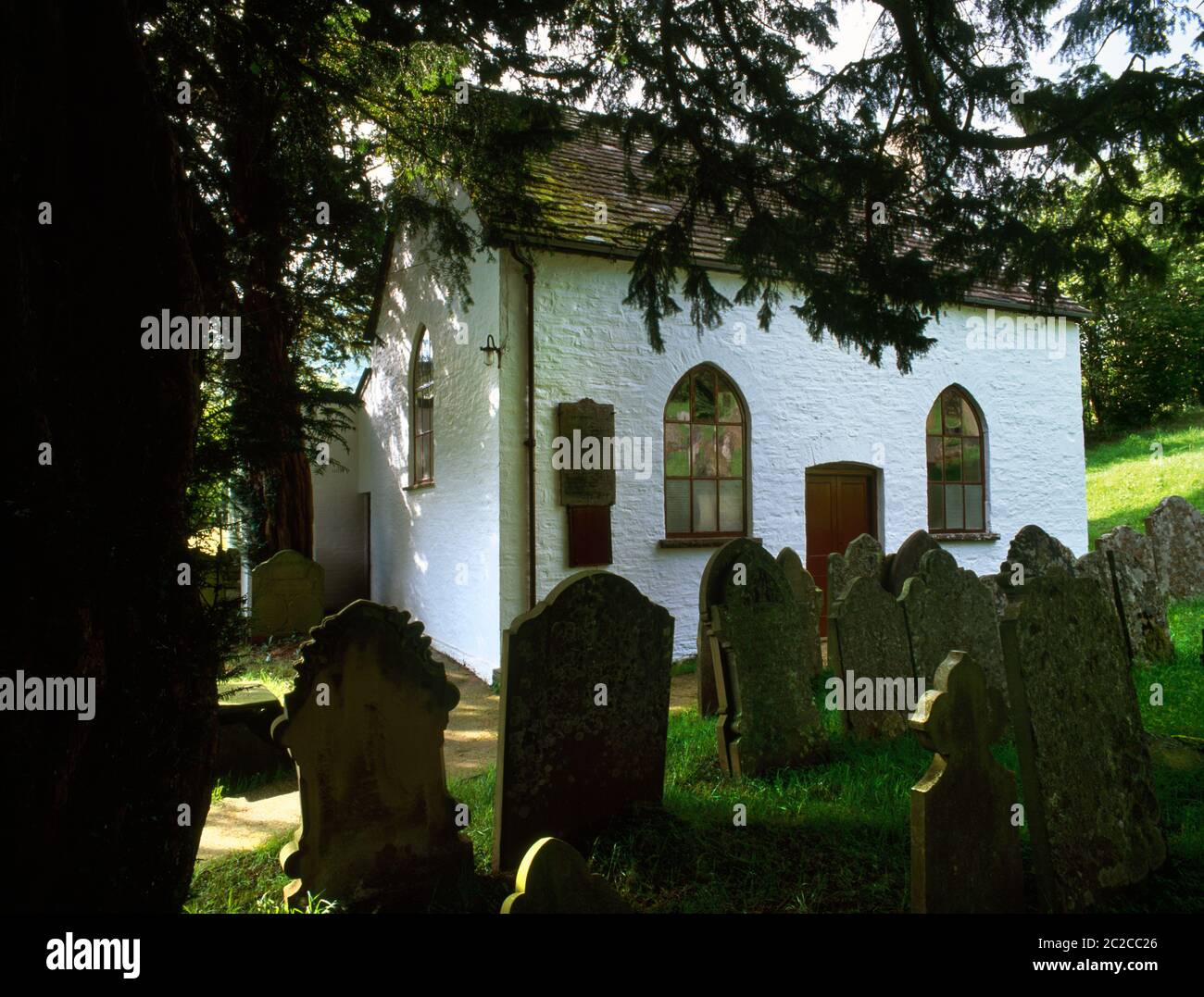 Vedi NNW di Capel-y-ffin Baptist Chapel, Powys, Galles, Regno Unito, fornito dai fratelli William & David Prosser nel 1737 per una comunità Battista di 40 persone Foto Stock
