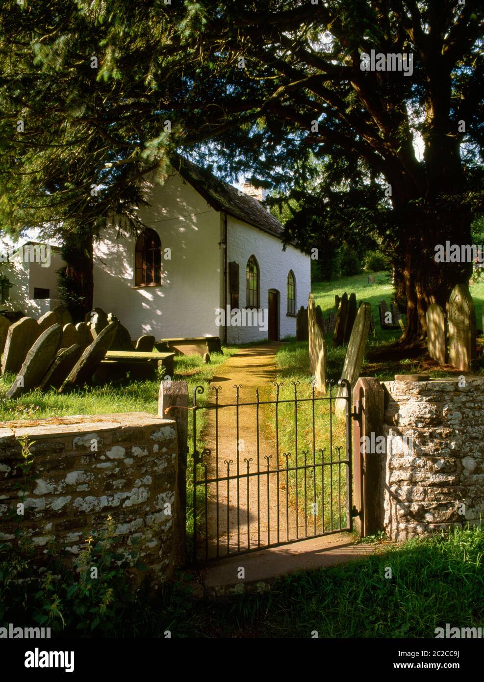 Vista N di Capel-y-ffin Baptist Chapel, Powys, Galles, Regno Unito, fornito dai fratelli William & David Prosser nel 1737 per una comunità Battista di c.. 40 persone. Foto Stock