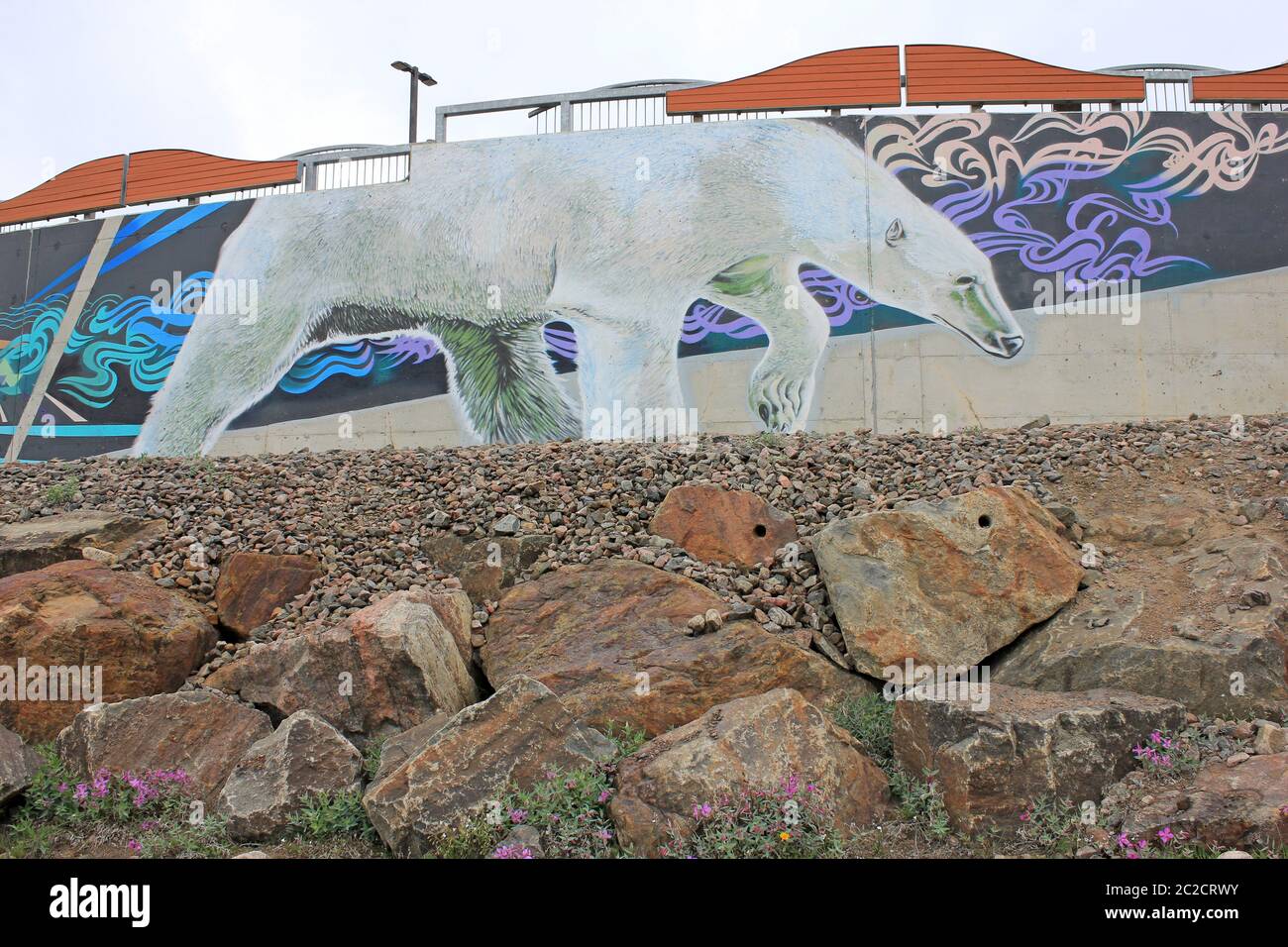 Arte dell'orso polare al Qikiqtani General Hospital, Iqaluit, Baffin Island, Nunavut, Canada Foto Stock